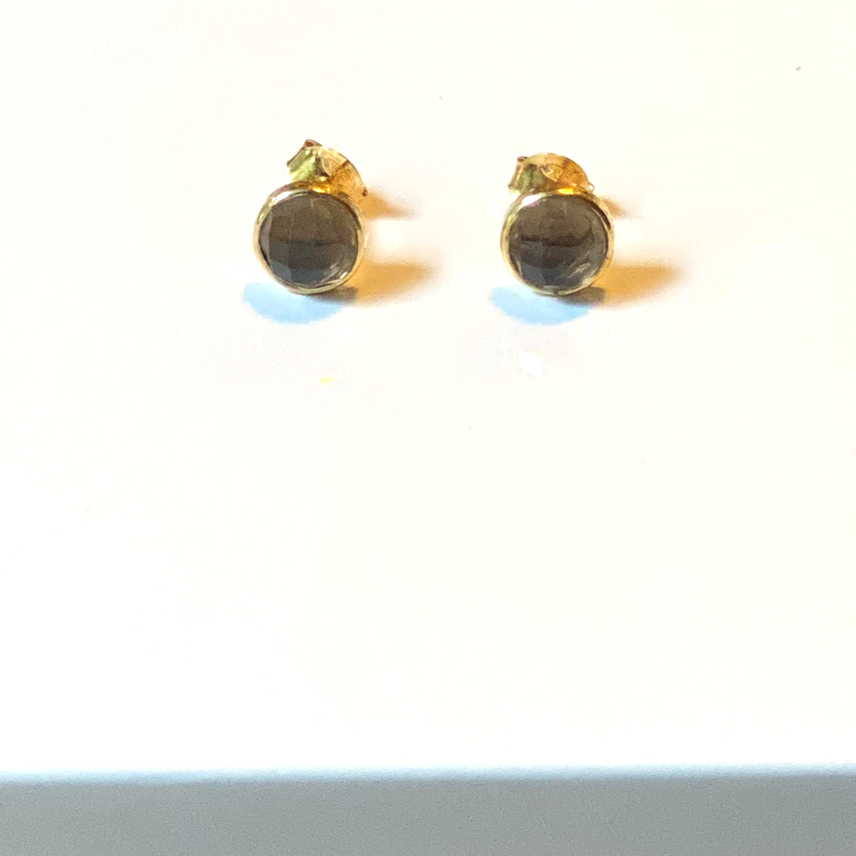 PP35C Gold Diddy Checker Cut Stud Earrings with Smoky Quartz