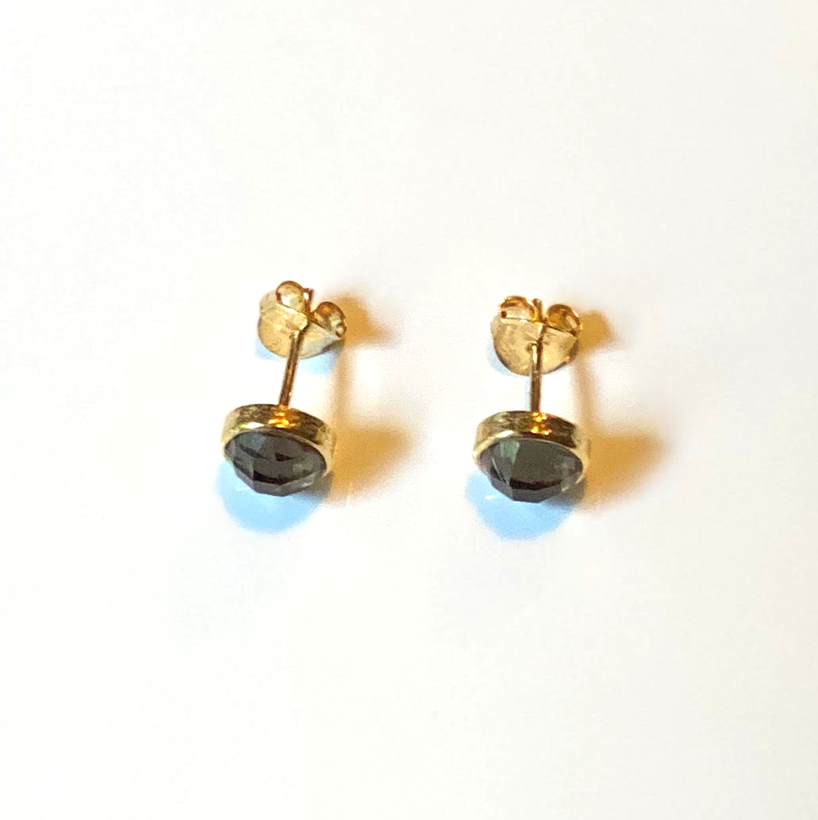 PP35C Gold Diddy Checker Cut Stud Earrings with Smoky Quartz