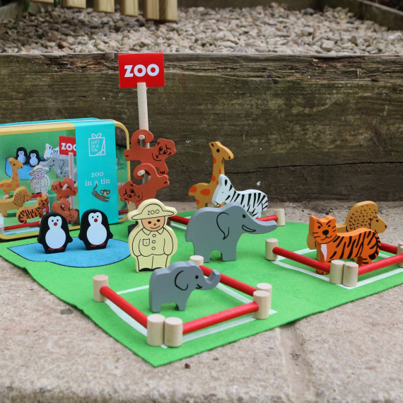 Apples to Pears Wooden Playset Zoo Gift in a Tin 101281
