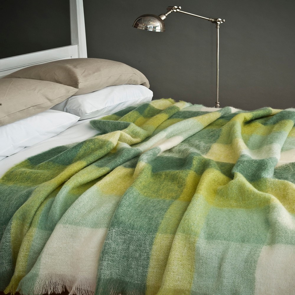 AVOCA Mohair Blend M192 Green Throw 56"x40" Small