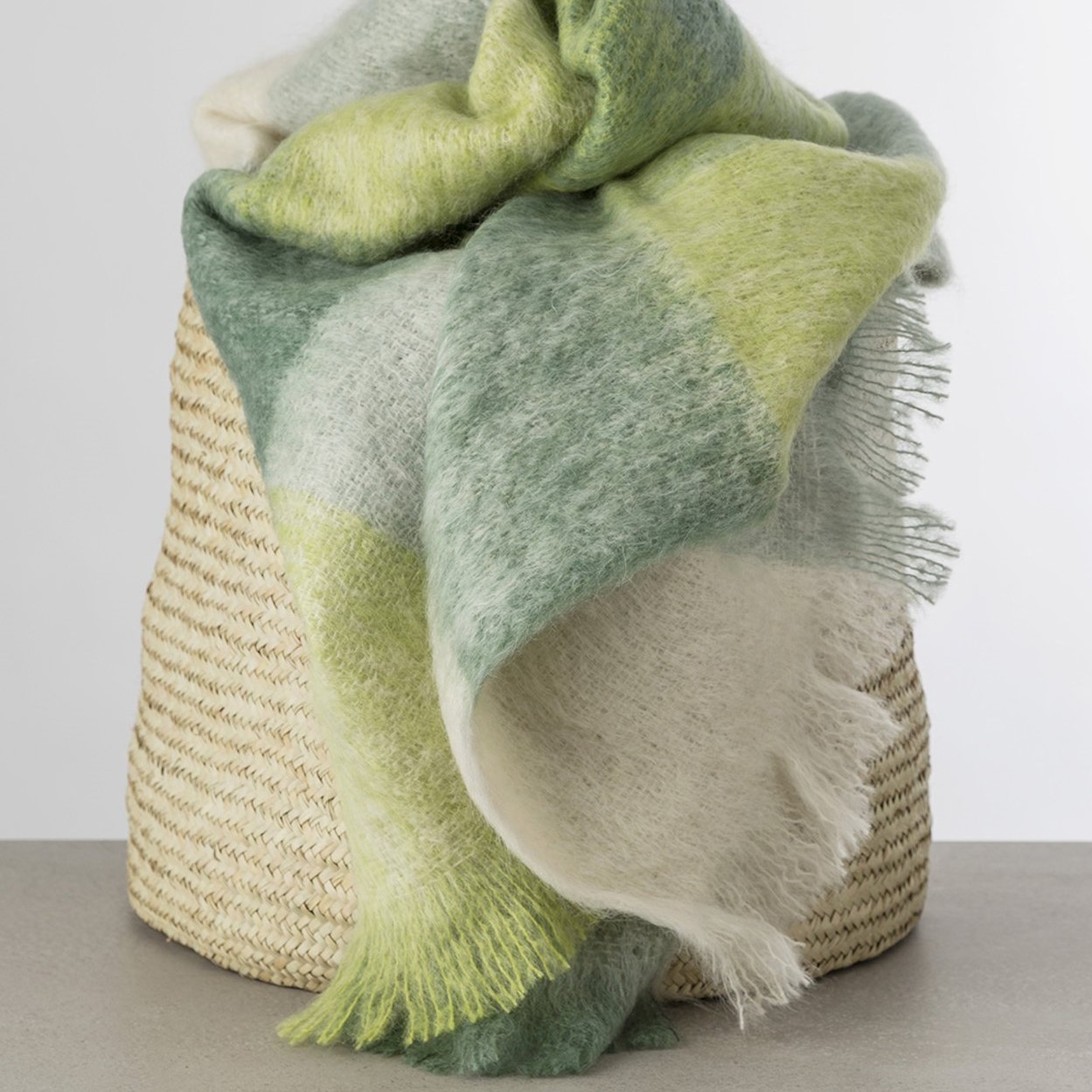 AVOCA Mohair Blend M192 Green Throw 56"x40" Small
