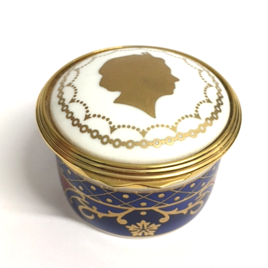 Royal Worcester - Queen's Coronation 60th Anniversary Round Box
