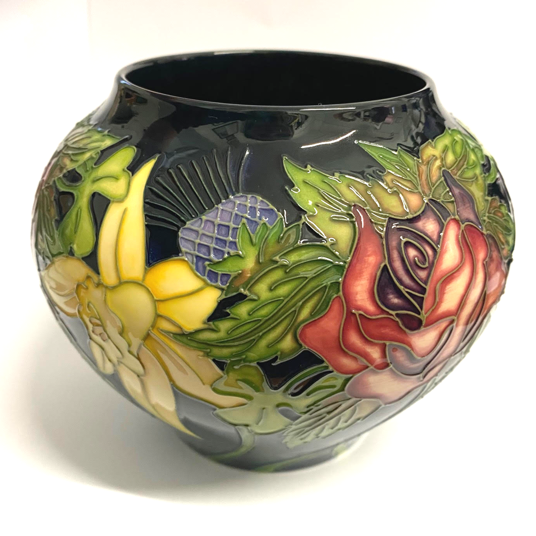 Moorcroft Diamond Jubilee Vase Queen Elizabeth II 402/4 (NE)