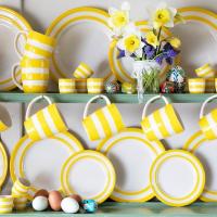 <span>Cornishware 'Cornish Yellow' collection, formerly known as 'Buttercup Yellow', decorated by hand in their West Country pottery using Cornish clay.</span><strong><br /><br />Official UK Stockist</strong>