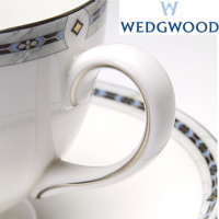 <span>The simple design which expressed Queen Guinevere of the famous "King Arthur legend" with a jewel of the Middle Ages. This series that the hemming of platinum is refined is right modern classic.<br /><br />All our stock is new from the supplier, Wedgwood.&nbsp;<br /><br />*This is a discontinued range so only available while stock lasts.*<br /><br /><strong>Offical UK Stockist</strong><br /></span>