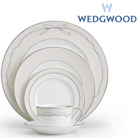 <span><span>Designed by Vera Wang for Wedgwood, the ultra-stylish love knots dinnerware range perfectly captures the spirit of love and romance. Each piece has an elegant, timeless look.</span><br /><br />All our stock is new from the supplier, Wedgwood.&nbsp;<br /><br /><strong>Offical UK Stockist</strong><br /></span>